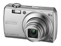 富士フイルム、10周年記念モデルの「FinePix F100fd」を発売