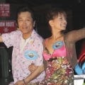 「絆が深まった」 -  高橋ジョージ&三船美佳夫妻がUSJで興奮デート!