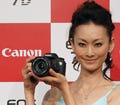 ニコン追撃か? - キヤノン、デジタル一眼レフ「EOS 7D」に秘める野望