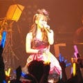 彩音、赤坂の夜をさらなる「赤」に染める - AYANE Live　Tour 2009 in 赤坂BLITZ