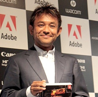 高城剛、妻・沢尻エリカと「黙々と創作しています」 - Adobe CS5発表会