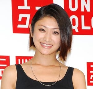 山田優、小栗旬との別居報道を否定「無視ですね」--ユニクロ「ブラトップ」