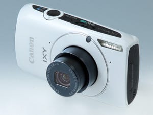 F2.0レンズと高感度CMOSを新搭載、キヤノン「IXY 30S」