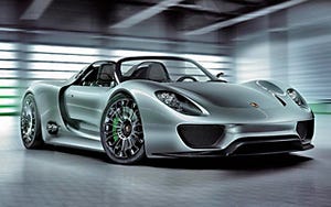 ポルシェ、コンセプトカー「918スパイダー」の生産を決定