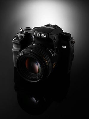 シグマ、4,600万画素で防塵・防滴性も実現する一眼レフ「SIGMA SD1」を発表