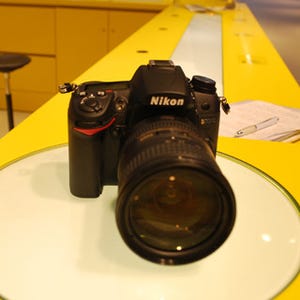 【photokina 2010】王者の存在感? ニコン、デジタル一眼レフの新作を展示