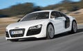 アウディ、Audi R8クーペの装備と仕様を変更