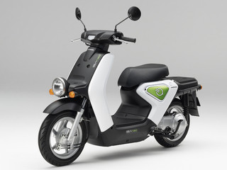 ホンダ、電動二輪車「EV-neo」のリース販売を開始