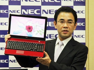 NEC、PC春モデル発表会を開催 - レノボとの合弁についての質問が相次ぐ