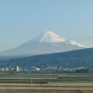 列車の車窓から見える景色、1位は「富士山」 - JTB調査