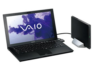 ソニー、「VAIO Z」2011年夏モデル - "究極のモバイル"を目指し新デザイン