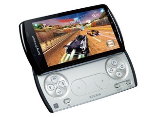 ソニエリのPSPスマホ「Xperia PLAY」がNTTドコモから登場 - 10月～11月発売