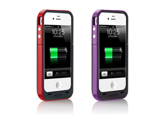 フォーカル、iPhone 4用バッテリー内蔵ケース「Juice Pack Plus」に新色2色