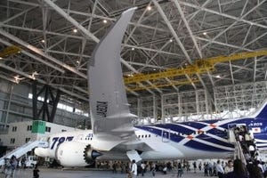 ANAが世界で最初に導入した787型機、"乗り心地の良さ"を証明し、羽田到着