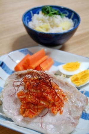 炊飯器でごはんとおかずを一度につくる超ズボラレシピ