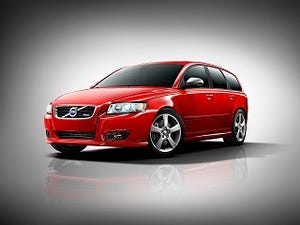 ボルボ、スポーティな特別仕様車「V50 2.0 R-DESIGN」を100台限定発売