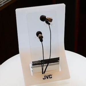 JVCケンウッド、カーボンナノチューブ素材採用のインナーイヤーヘッドホン