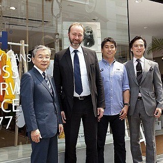 「ヘリーハンセン原宿店」にノルウェー貿易産業大臣トロン・ギスケ氏来店!