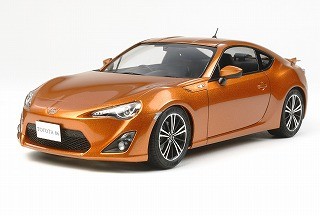 タミヤ、トヨタ「86」1/24スケールプラモデル発売! 7月に「SUBARU BRZ」も