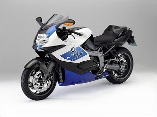 BMWモトラッド、K1300シリーズに装備充実の2タイプをラインナップ追加