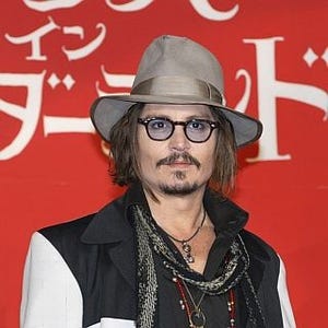 ジョニー・デップ、セレブ系フィギュアを収集しカスタマイズするのが趣味