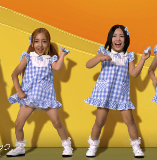 キモかわいい? AKB48のメンバーが子どもに大変身 - 『ぷっちょ』新CM