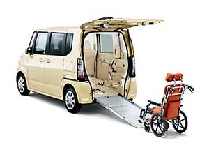 ホンダ、新型軽乗用車「N BOX +」の車いす仕様車を発売