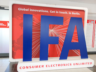 IFA 2012 - 世界最大級の家電見本市「IFA 2012」が開幕 - テレビとスマートフォンの連携が注目