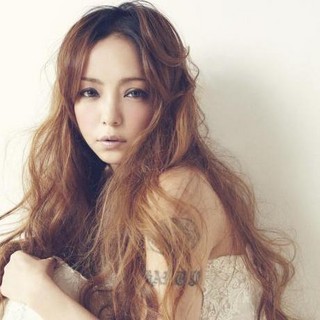 安室奈美恵、デビュー20周年を祝う地元・沖縄ライブが台風接近で中止に