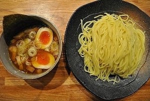 なぜ並盛と大盛の値段が同じなの?　つけ麺激戦区・神保町エリアで気になる疑問を調査