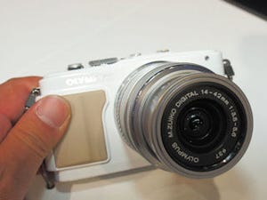 photokina 2012 - ミラーレス「PEN Lite」「PEN mini」の新モデルを展示 - オリンパス