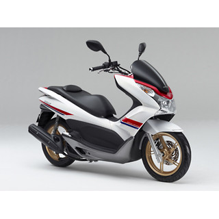 ホンダ、特別カラーの原付二種スクーター「PCX Special Edition」を発表