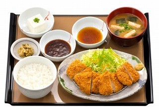 やよい軒、890円で「ヒレかつ定食」発売