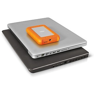 エレコム、ThunderboltとUSB 3.0搭載のポータブルHDD「LaCie rugged」