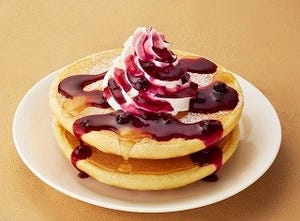 タリーズが初のパンケーキ発売 -ホイップにブルーベリーソースとはちみつ!