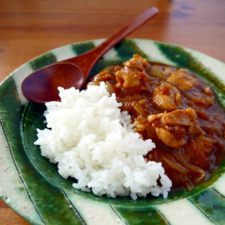 究極の時短カレーレシピ - ルーとごはんを炊飯器で一度に調理する方法