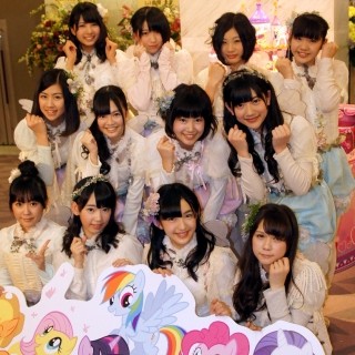 HKT48あまくち姫がED「片思いの唐揚げ」熱唱! 三森すずこら声優陣も駆けつけた『マイリトルポニー』完成披露試写会