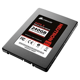 CORSAIR、東芝製19nm MLC Toggle NANDフラッシュ採用の2.5型SSD