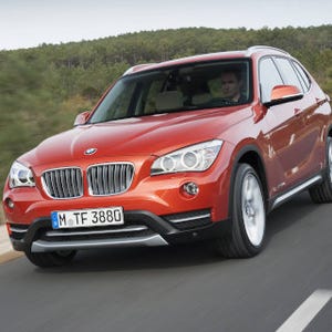 BMW「X1」にステアリング操作をサポートするサーボトロニックを標準装備