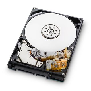 HGST、1.5TBの「Travelstar」- 9.5mm厚の2.5インチHDDで最大容量