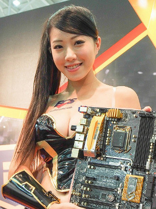 COMPUTEX TAIPEI 2013(番外編) - COMPUTEX開幕、お姉さんたちが今年もやってきた! ～開幕版