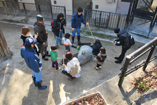 福岡市動物園、福岡市人口150万人突破記念で「バックヤードツアー」を開催