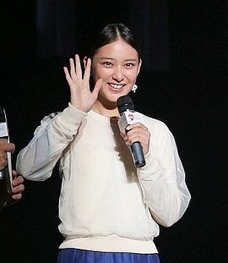 武井咲、きゃりーぱみゅぱみゅら出演のライブイベントにサプライズで登場