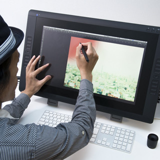 CintiqとIntuosそれぞれの"持ち味"を総括する - レタッチャーの視点で見る「Cintiq 22HD touch」(4)