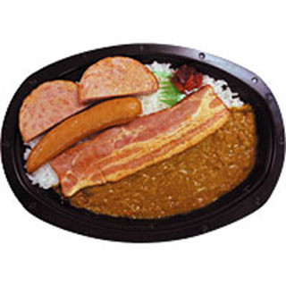 「ガリタ食堂カレー」などめちゃイケとのコラボ4品発売 - ファミリーマート