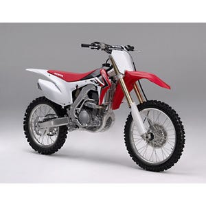 ホンダ、モトクロス競技専用車「CRF250R」「CRF450R」の2014年モデルを発売