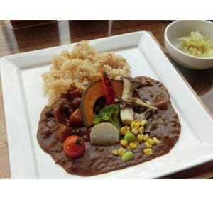 伝統のカレーやカレーバイキングなど、カレーがおいしい国内ホテル8選