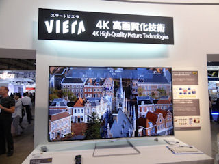 CEATEC JAPAN 2013 - 大画面の4K・有機ELパネルを参考展示するパナソニックブース