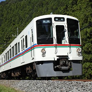 西武鉄道4000系で行く、西武秩父線・正丸トンネルなど探る親子体験ツアー!