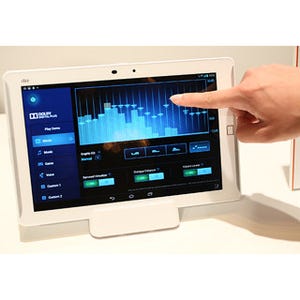 写真で見るKDDI2013冬モデル - 「ARROWS Tab FJT21」編